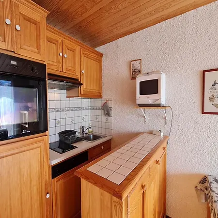 In With Balcony Apartment *